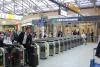 Řada turniketů společnosti JR ve stanici Ueno, foto: Vojtěch Hubr